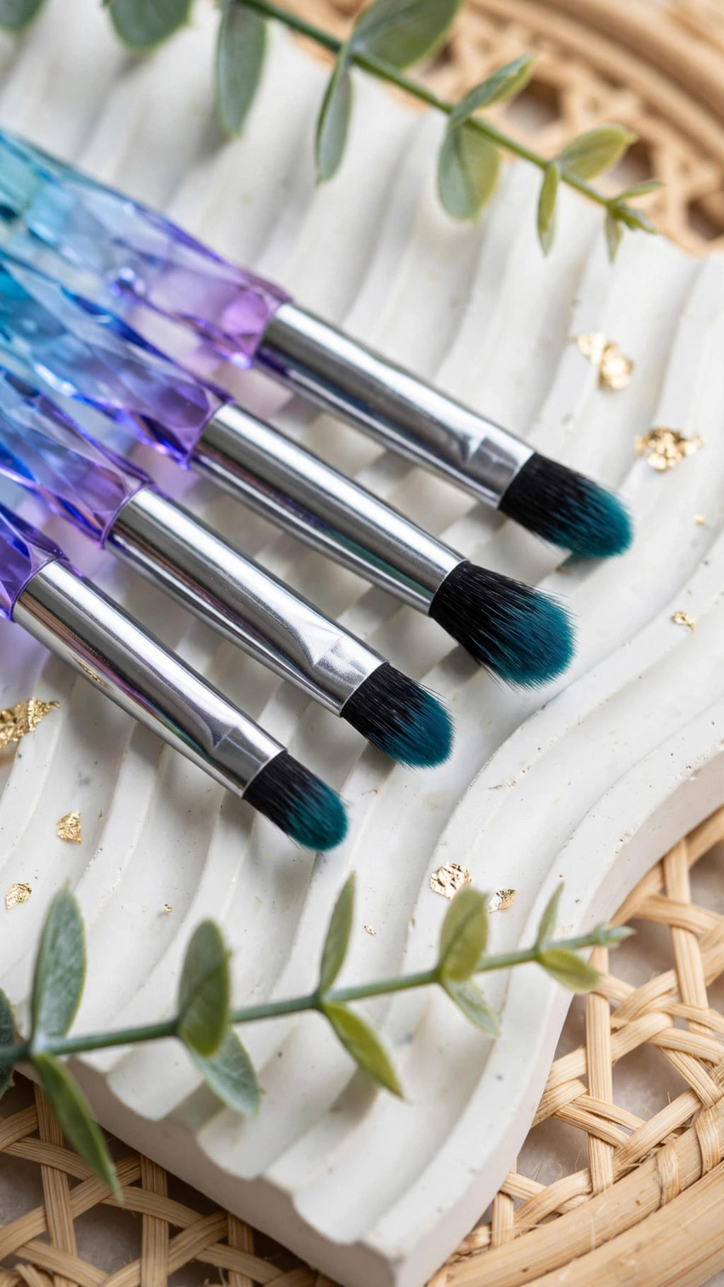 10pcs Asymmetrical Rhinestone Crystal Handle Makeup Brush Set – Super Soft Nylon Hair